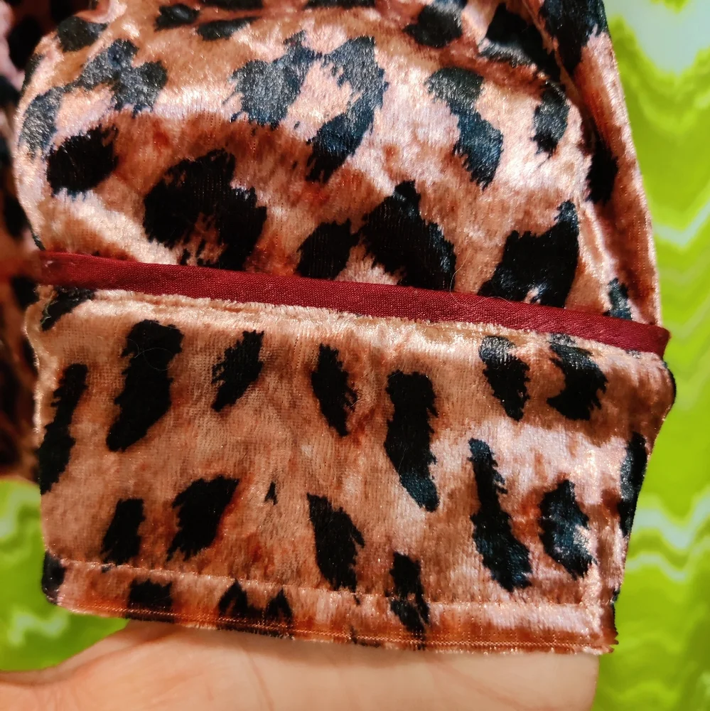 Rose Gold Leopard Print Crushed Velvet Button Down Long sleeve Shirt - Picture 2 of 4